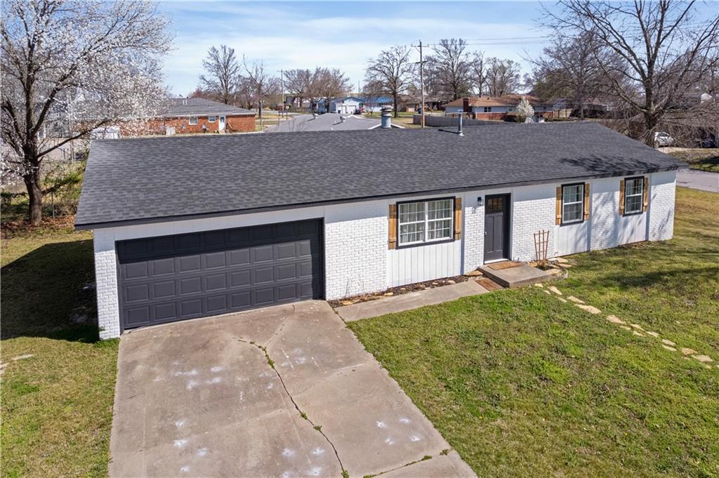 401 N Edgewood Drive Property Photo 10