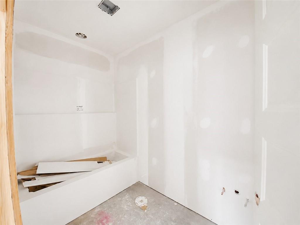 19317 Skyview Lane Property Photo 17