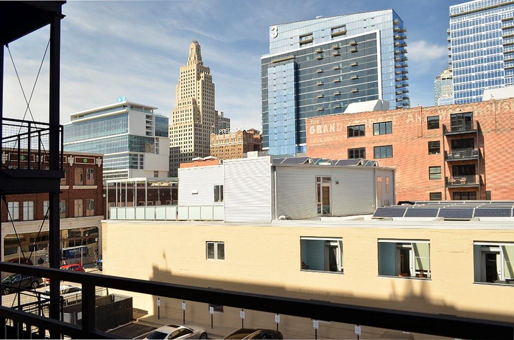 1535 Walnut Street Property Photo 3