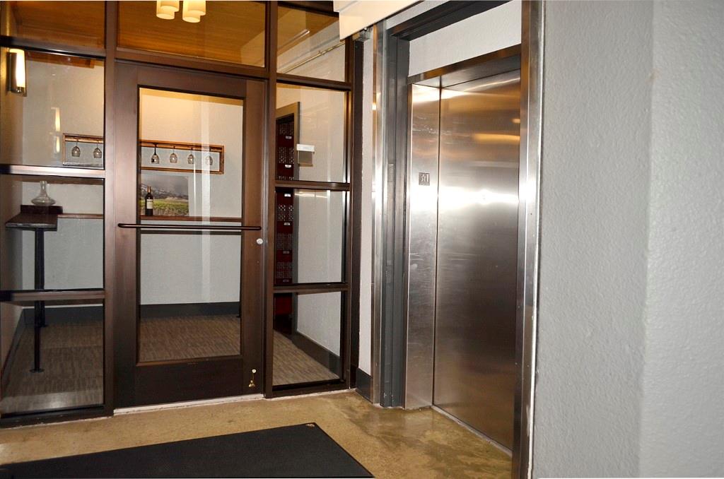 1535 Walnut Street Property Photo 12