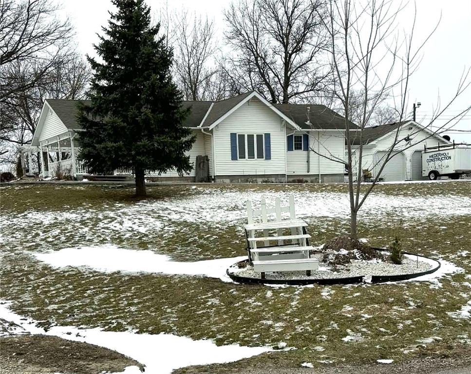 210 Berry Street Property Photo 9