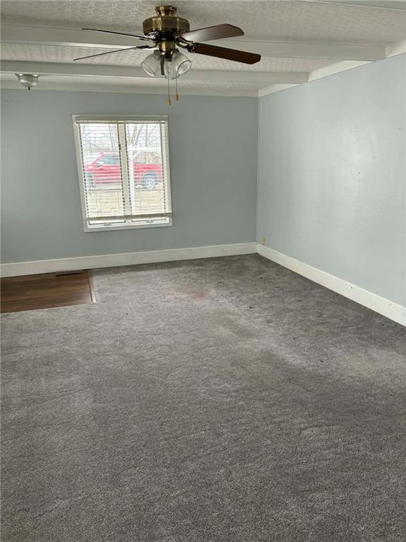 210 Berry Street Property Photo 22