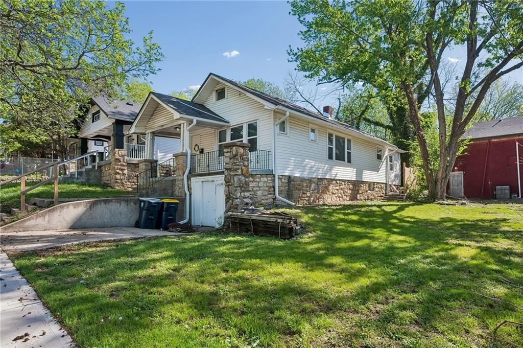 4943 Michigan Avenue Property Photo 3