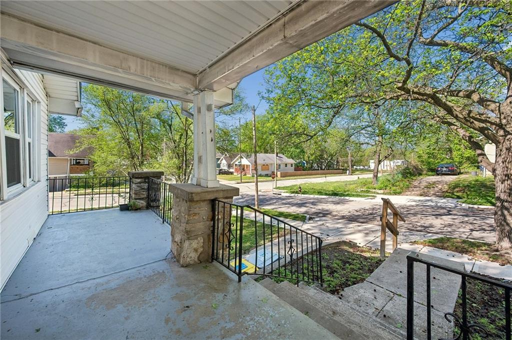 4943 Michigan Avenue Property Photo 5
