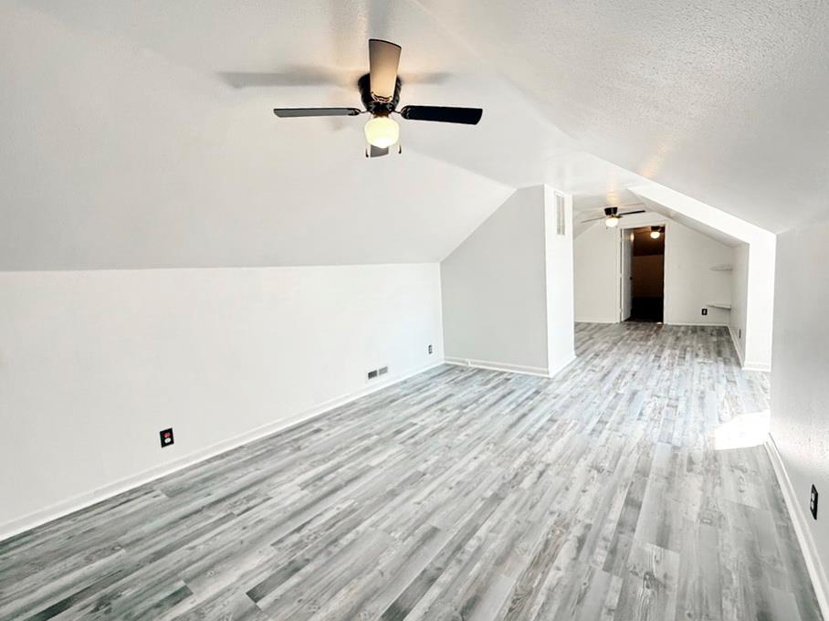 2004 N Lynn Street Property Photo 32