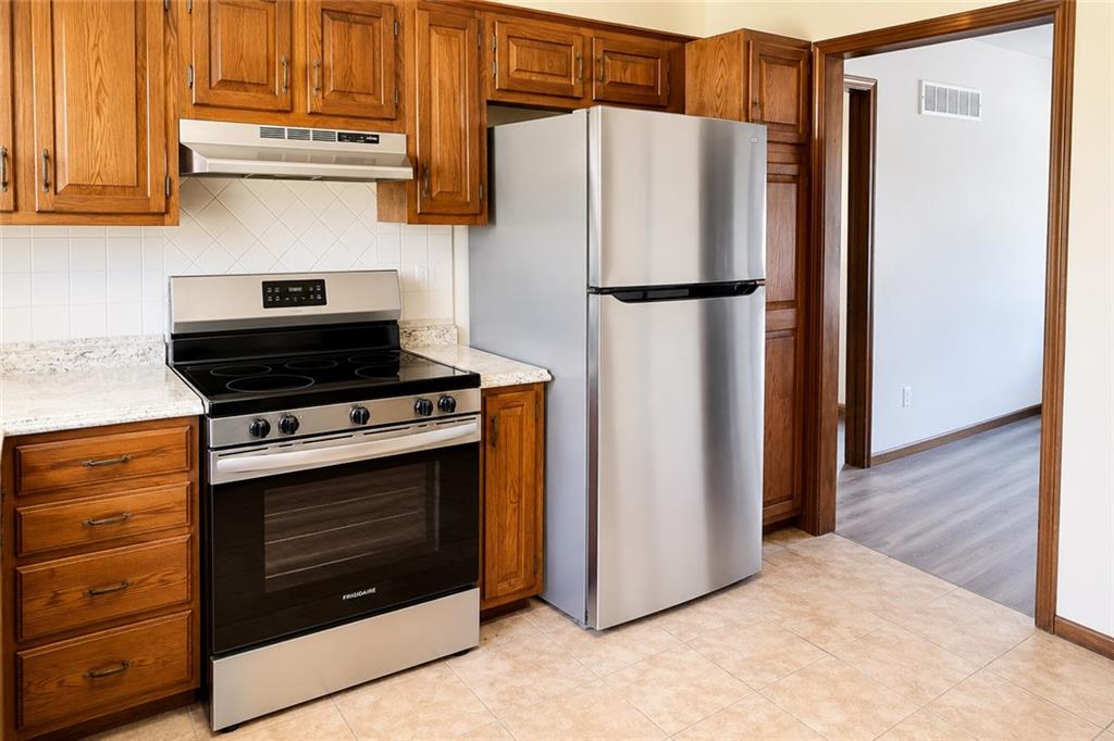 5406 Ditzler Avenue Property Photo 3