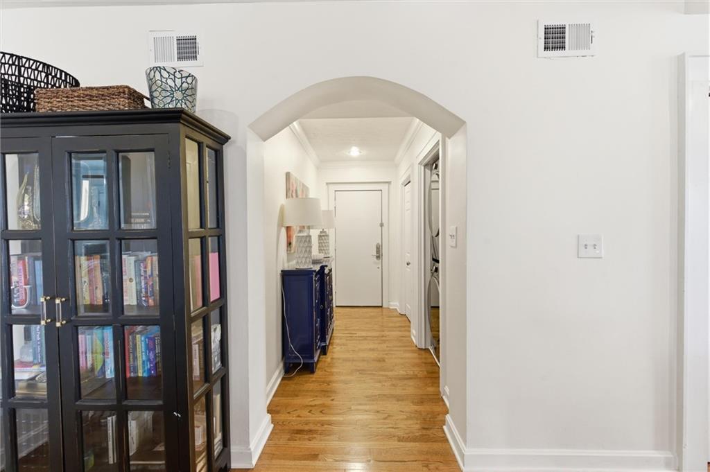 229 Ward Parkway Property Photo 16