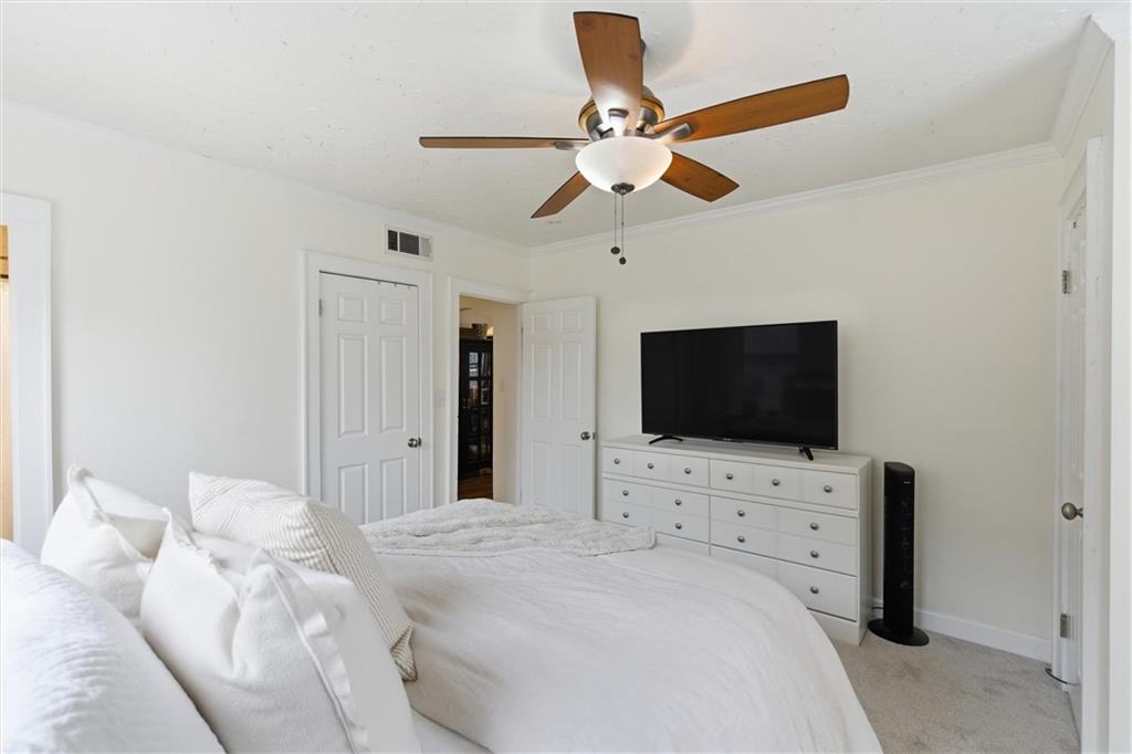 229 Ward Parkway Property Photo 20