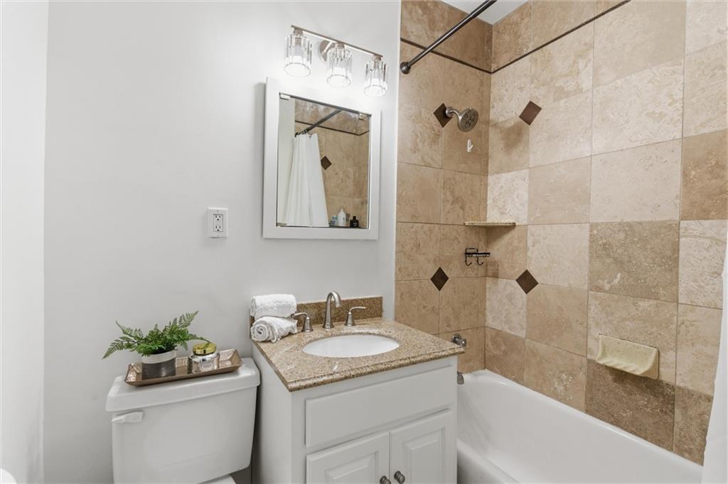 229 Ward Parkway Property Photo 25