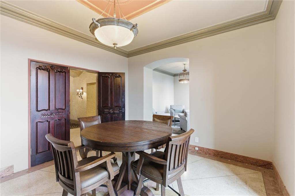 229 Ward Parkway Property Photo 39