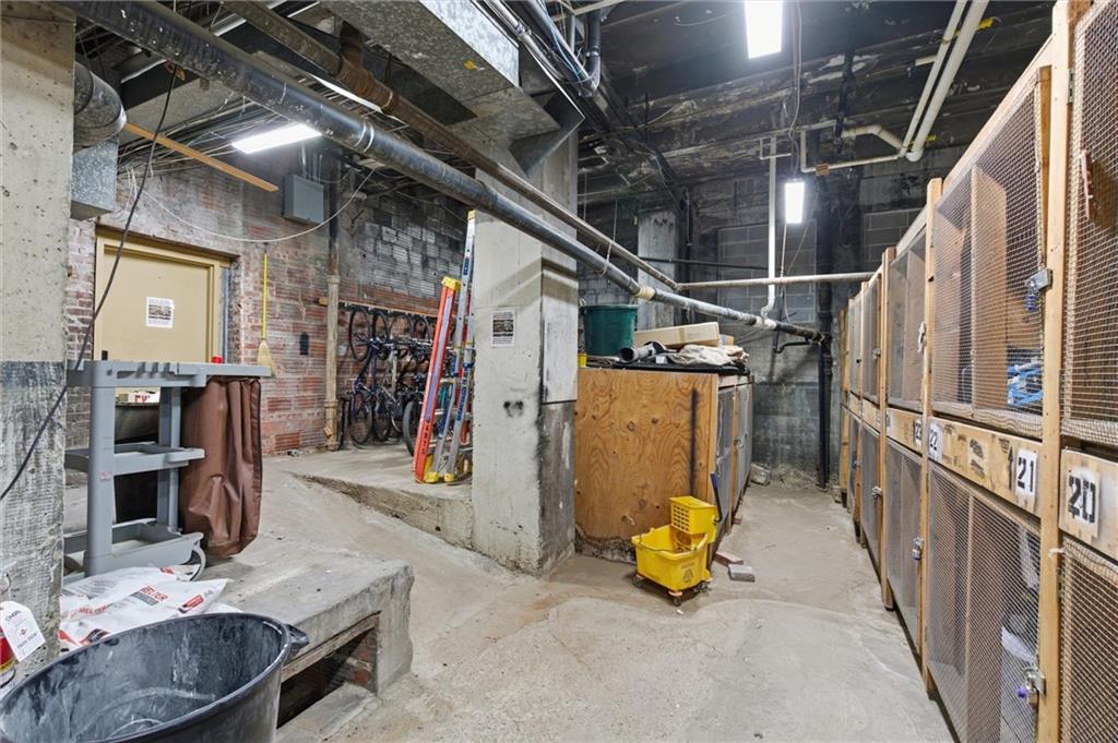 229 Ward Parkway Property Photo 45