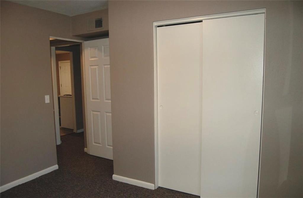 310 E Franklin Street Property Photo 6