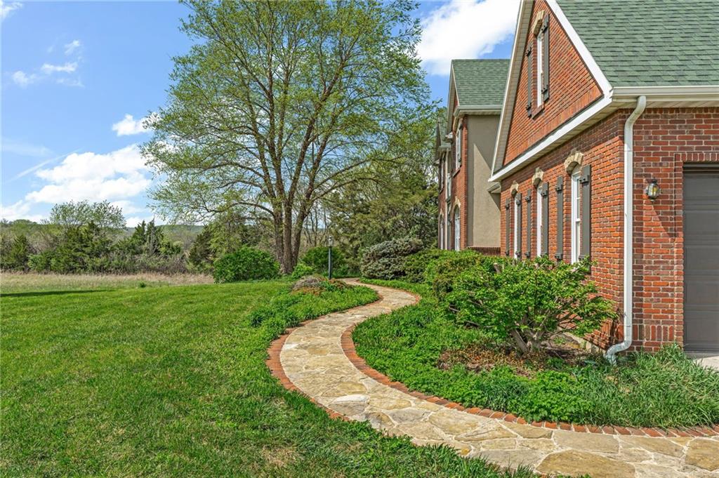 1548 N 800 Road Property Photo 10