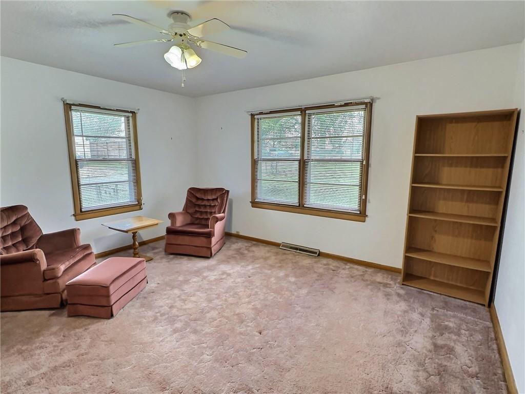 1201 S 1st Street Property Photo 14