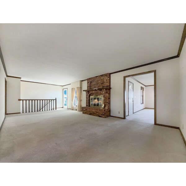 1405 High Drive Property Photo 4