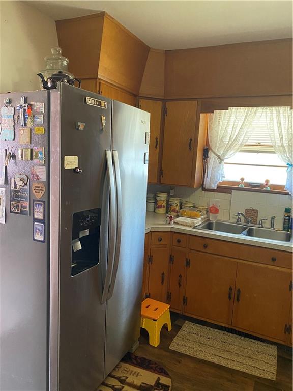 804 E Perry N/a Property Photo 9