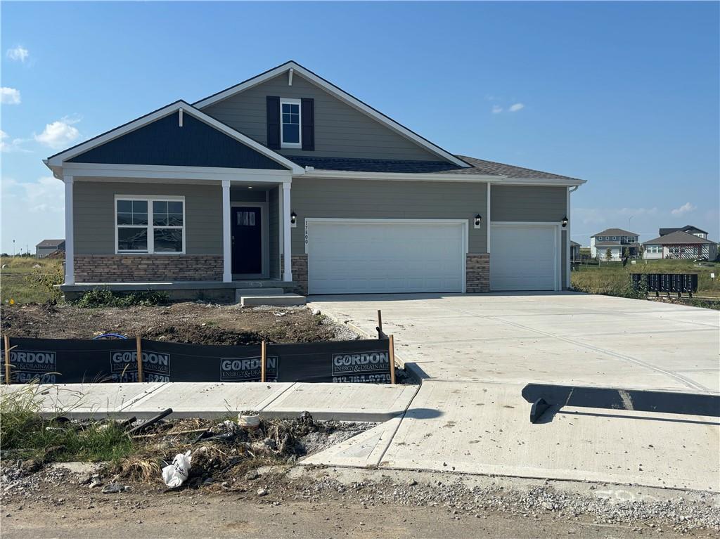 17800 Green Road Property Photo 1