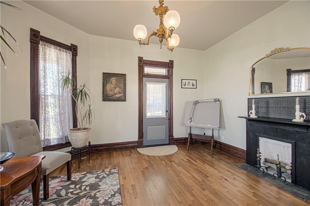 225 Groom Street Property Photo 7