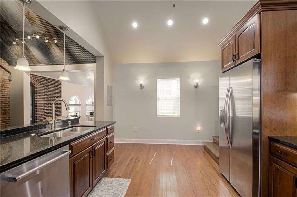 225 Groom Street Property Photo 21
