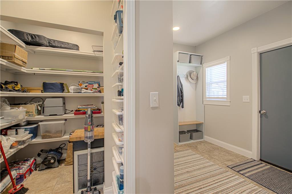 225 Groom Street Property Photo 25