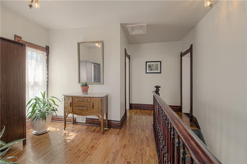 225 Groom Street Property Photo 31