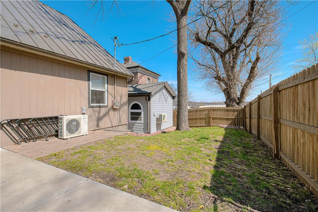 225 Groom Street Property Photo 38