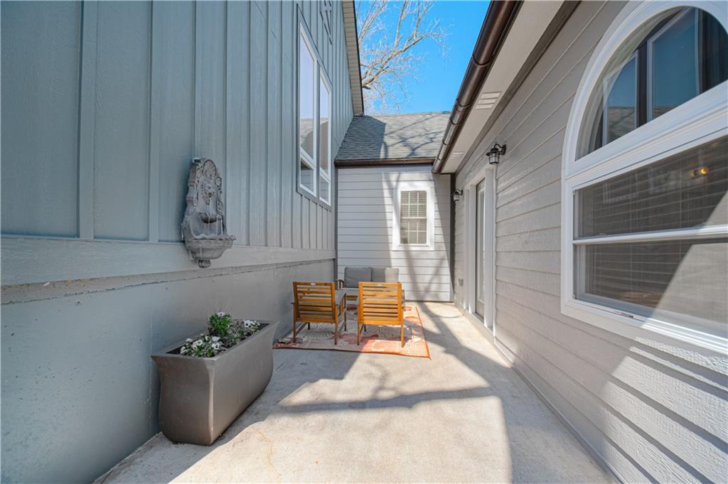 225 Groom Street Property Photo 42