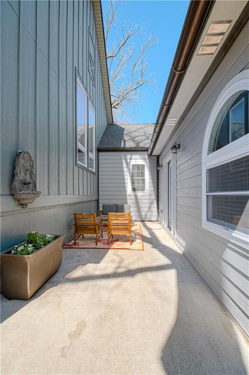 225 Groom Street Property Photo 43
