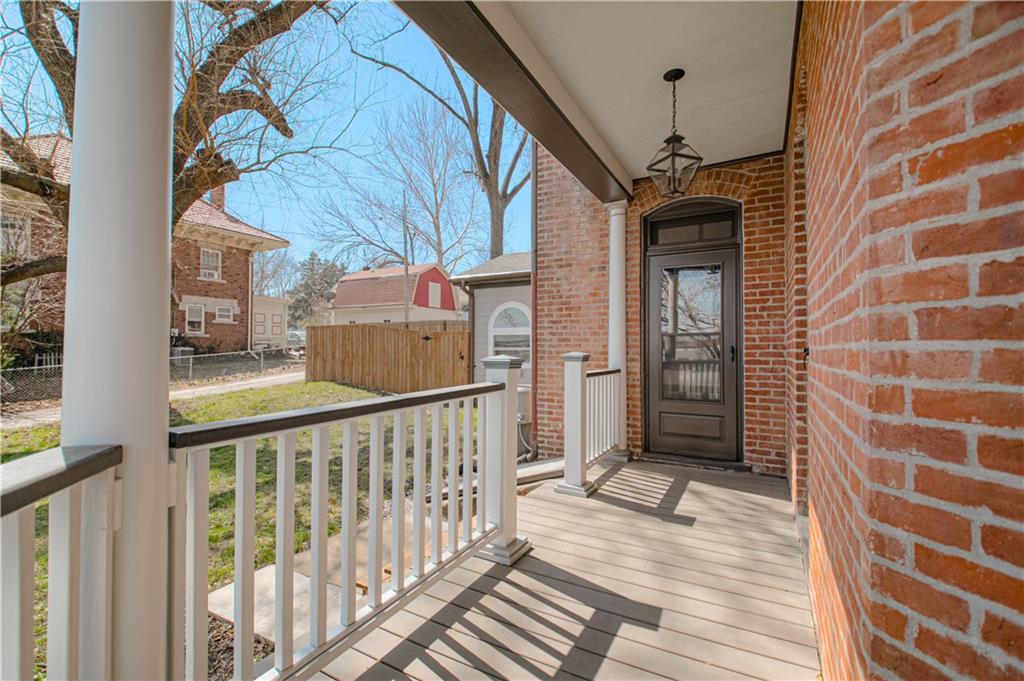 225 Groom Street Property Photo 54