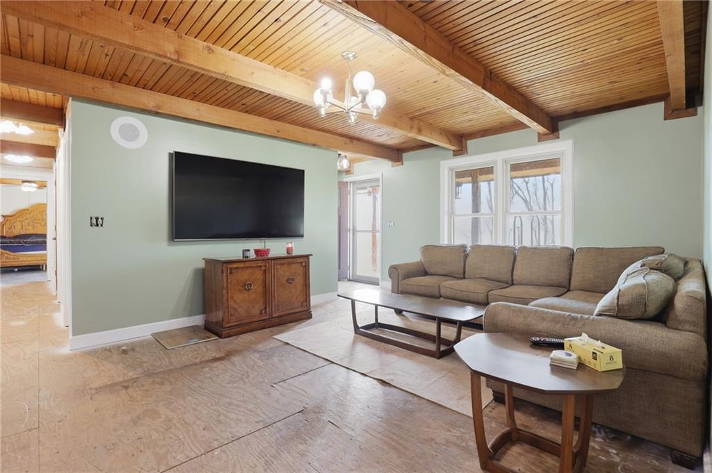 19251 Bolling Road Property Photo 5