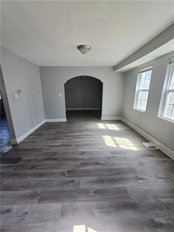 4037 Benton Boulevard Property Photo 8