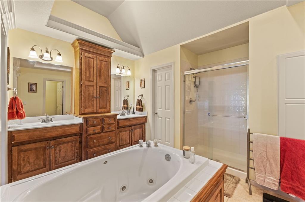 10400 River Hills Drive Property Photo 33