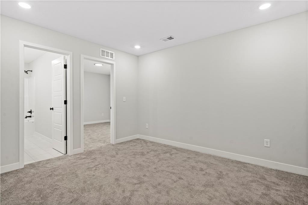 18251 W 166th Terrace Property Photo 19