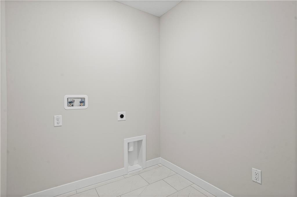 18251 W 166th Terrace Property Photo 25