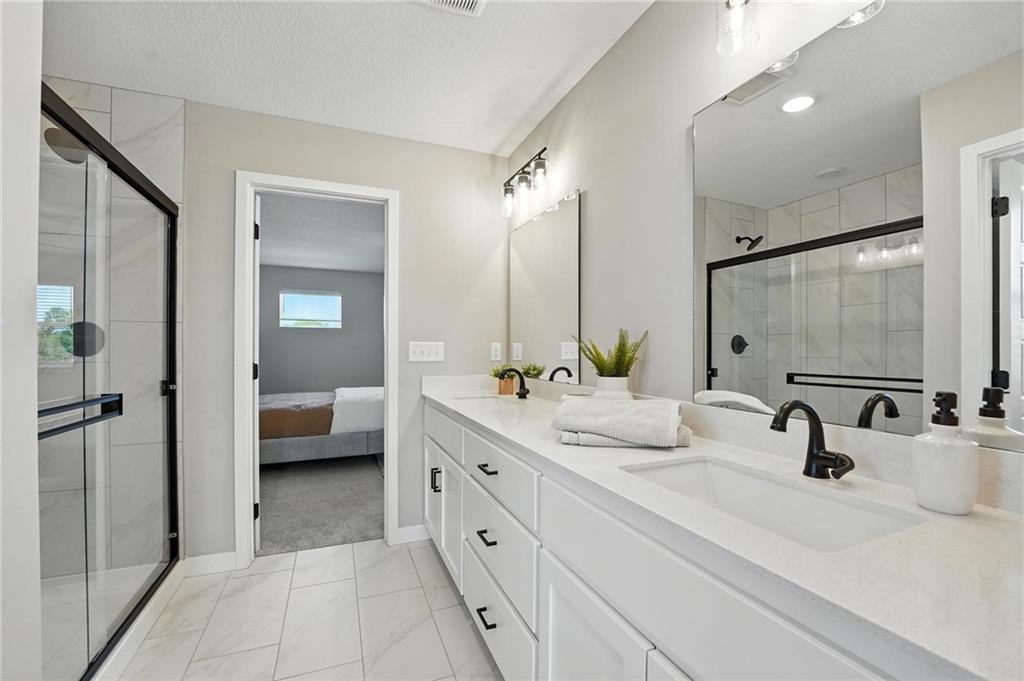 1201 Sendera Trail Property Photo 8