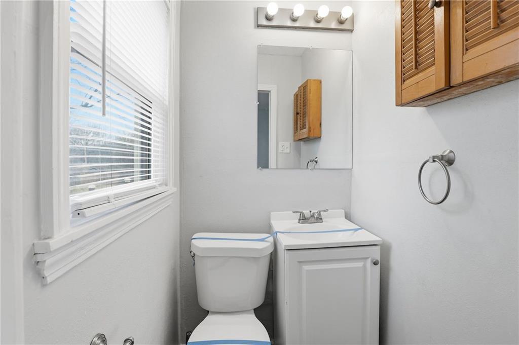 9609 E 68th Street Property Photo 22