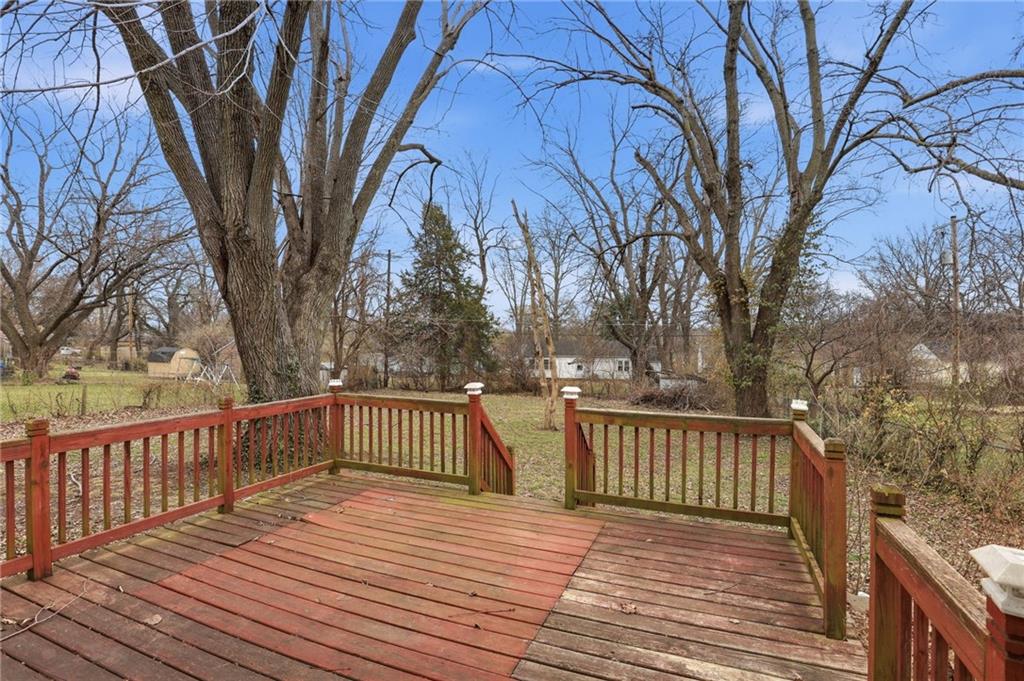 9609 E 68th Street Property Photo 26