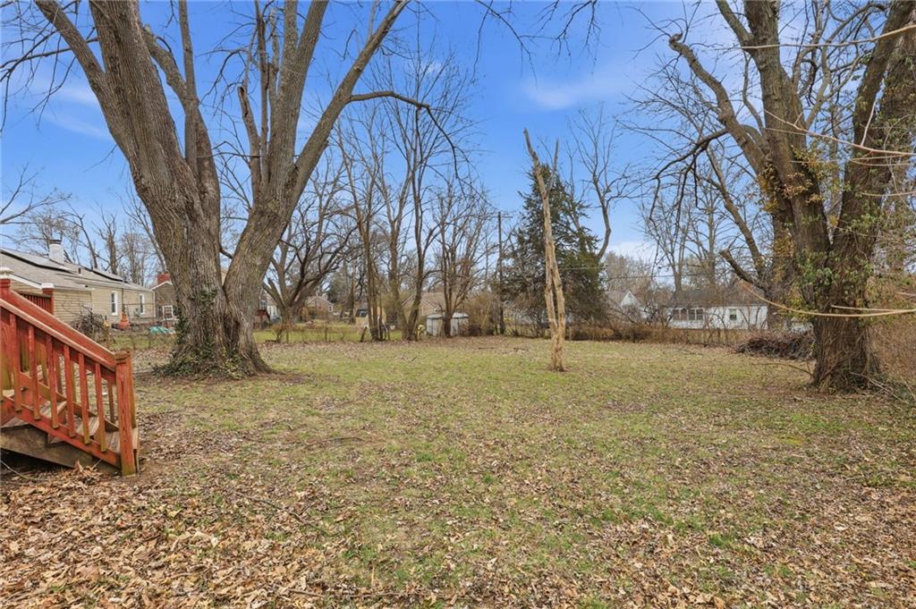 9609 E 68th Street Property Photo 28