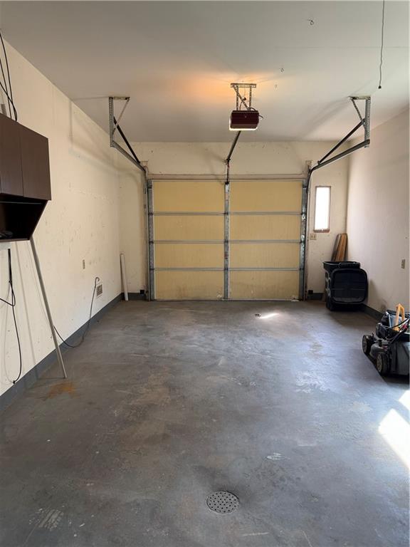 325 E 4th Street Property Photo 34