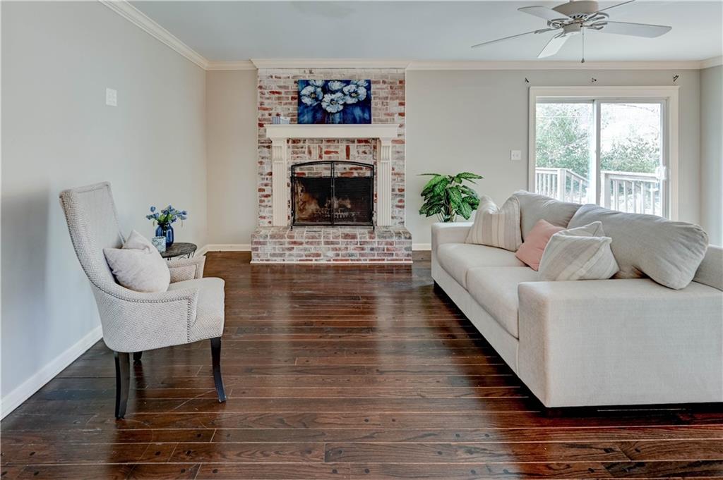 10708 Saint Catherines Lane Property Photo 6