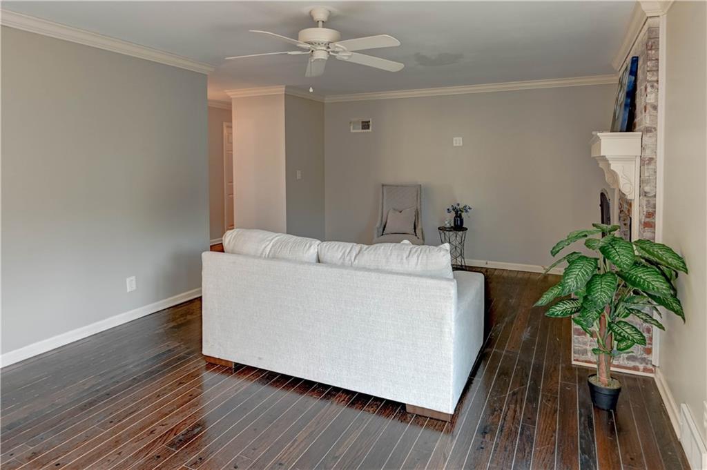 10708 Saint Catherines Lane Property Photo 11