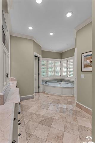 208 Fall Creek Drive Property Photo 23