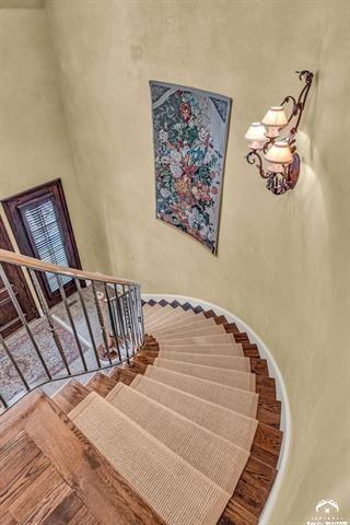 208 Fall Creek Drive Property Photo 28