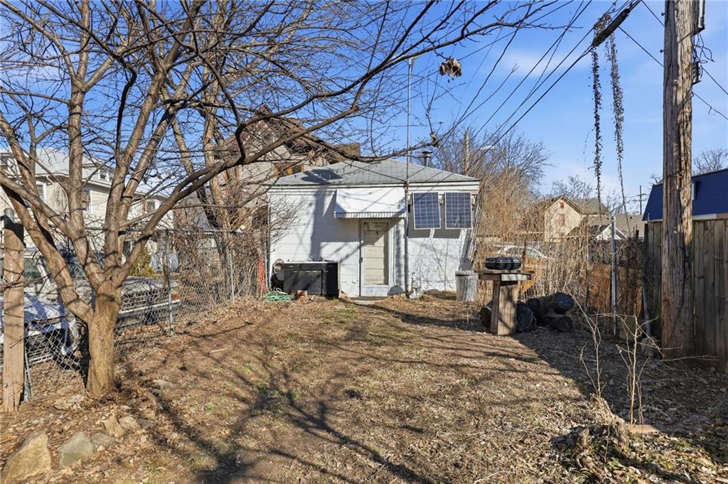 419 Maple Boulevard Property Photo 3