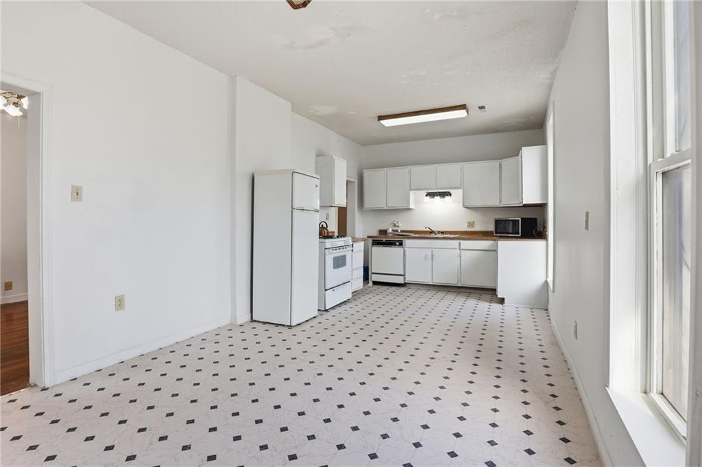 419 Maple Boulevard Property Photo 8
