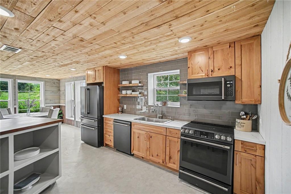 8673 W Mo-116 Highway Property Photo 6