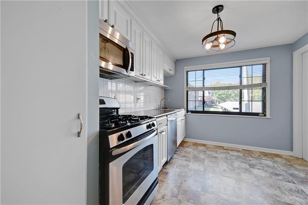 1114 W 46th Street Property Photo 6