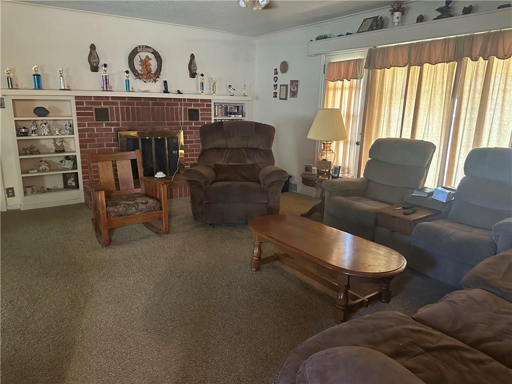 2515 N Pennsylvania Avenue Property Photo 3