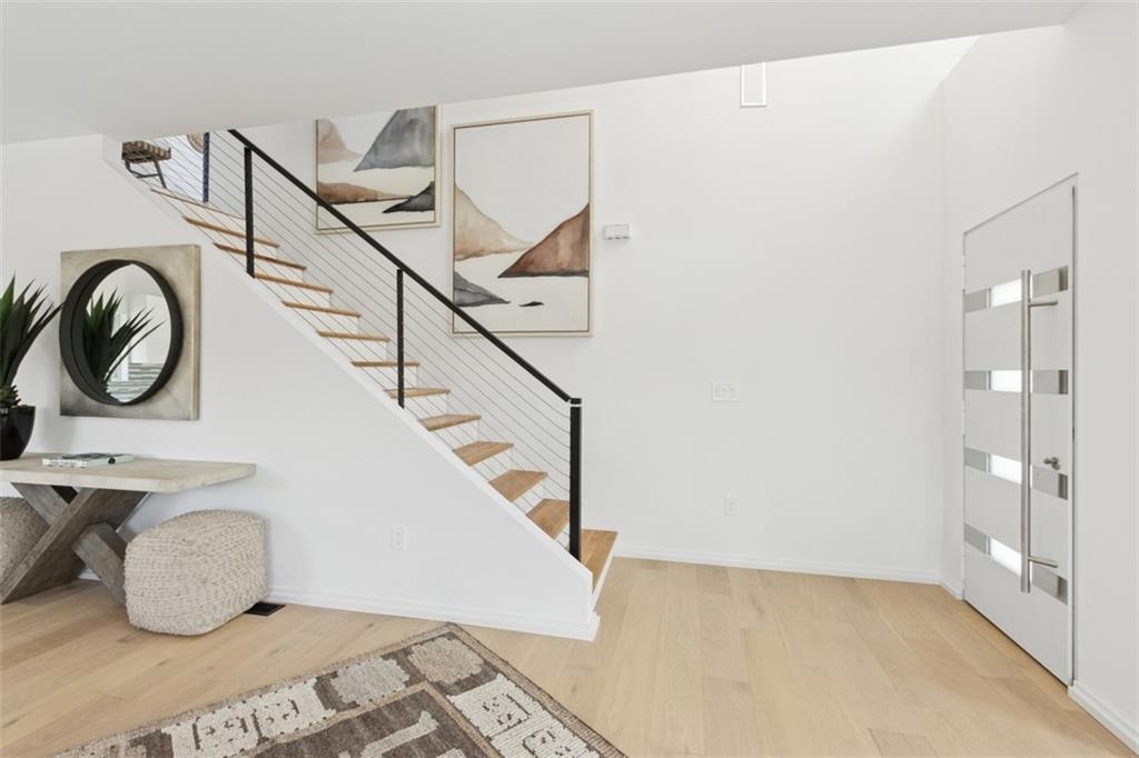 10924 W 67th Street Property Photo 4