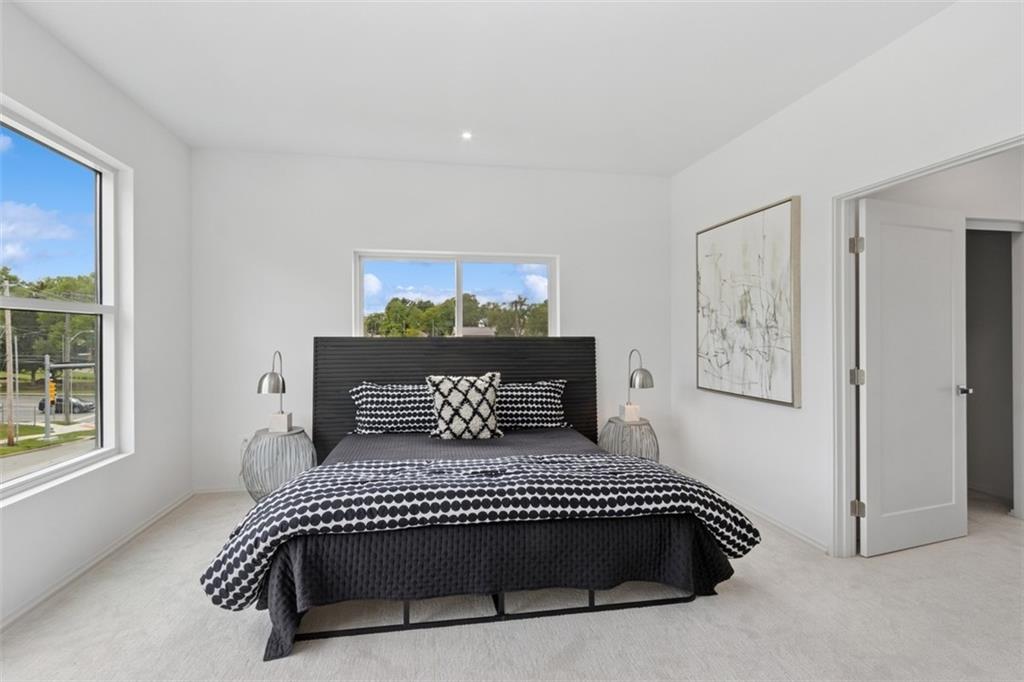 10924 W 67th Street Property Photo 17